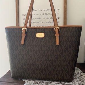 Michael Kors Medium tote